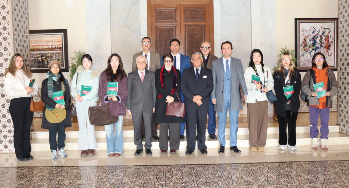 صورة النشاط طلبة صينيون في زيارة للمحكمة الدستورية