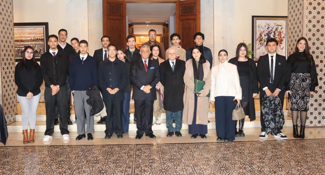 صورة النشاط وفد عن الشبيبة الاشتراكية في زيارة ميدانية للمحكمة الدستورية